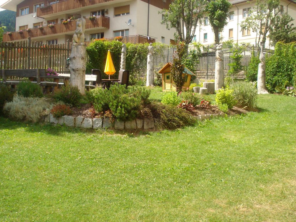 Piccolohotel Tempele Garni San Candido Camera foto