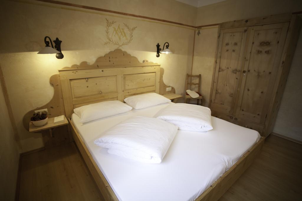 Piccolohotel Tempele Garni San Candido Esterno foto